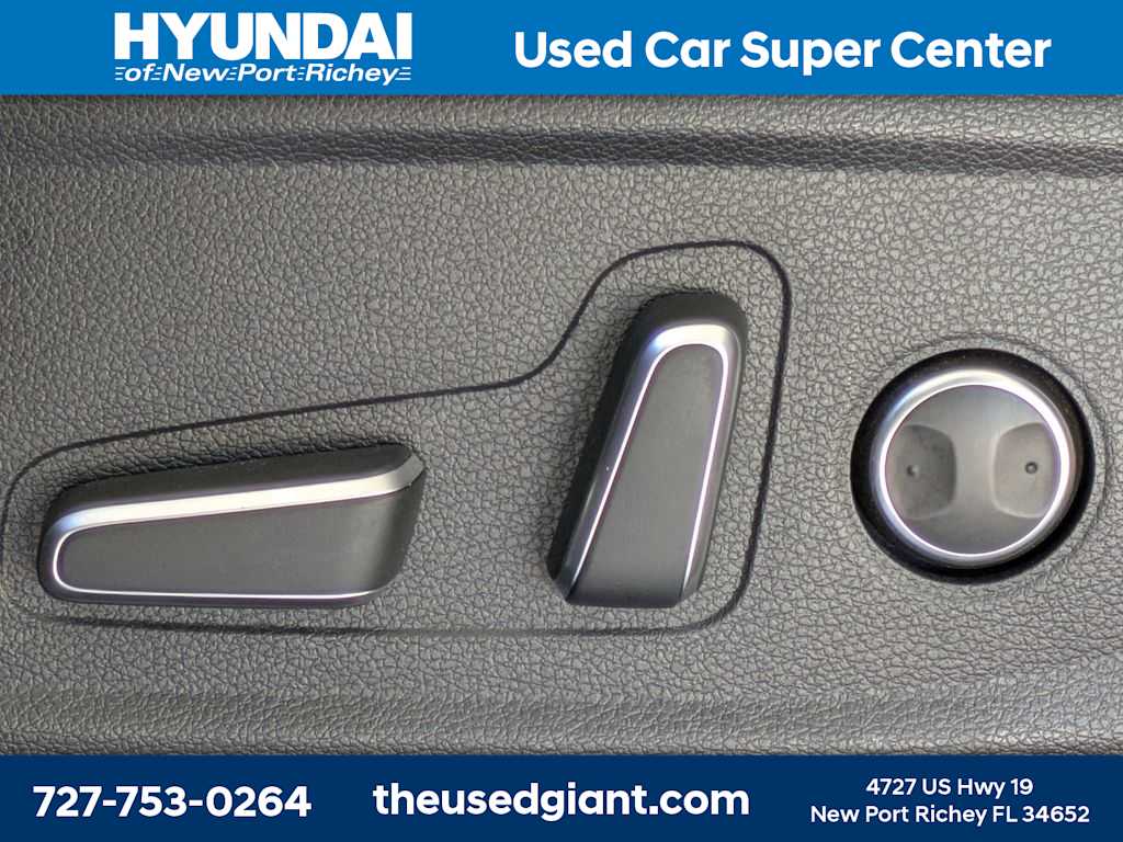 Thumbnail: 2023 Hyundai Palisade - 25