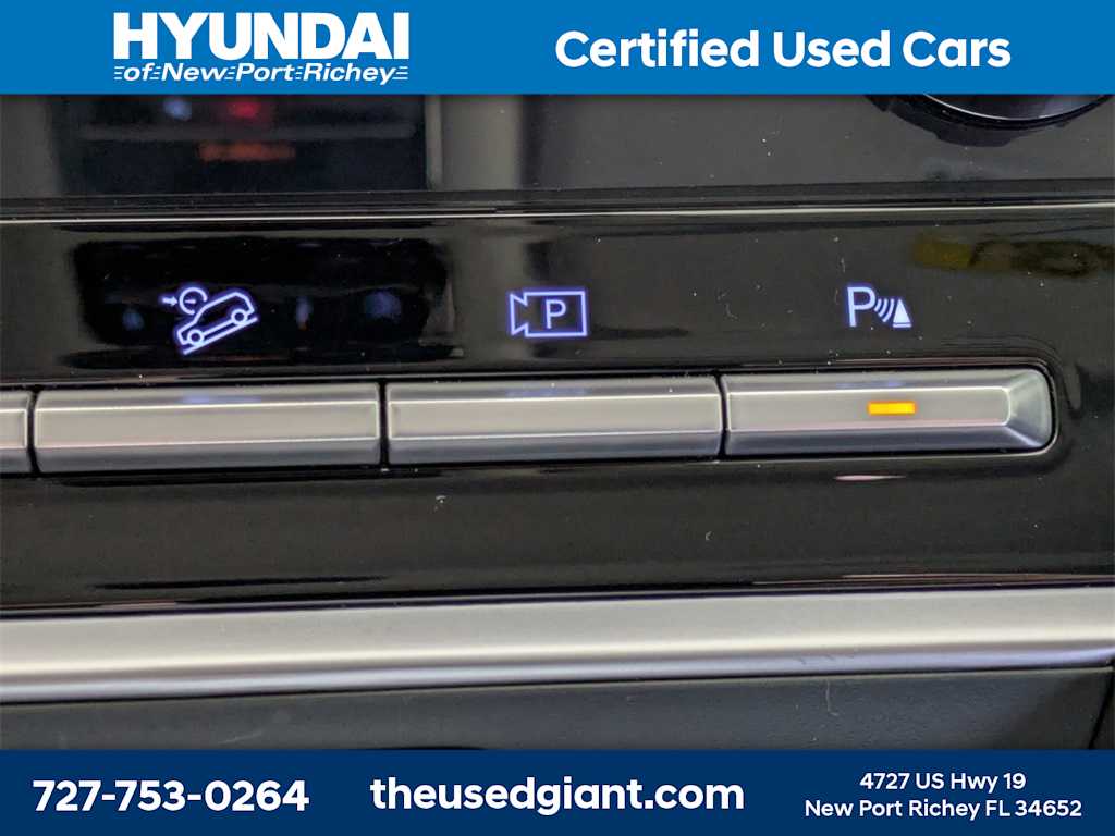 Thumbnail: 2025 Hyundai Santa Fe - 32