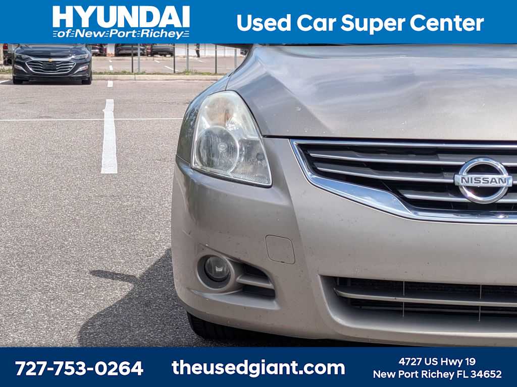 Thumbnail: 2011 Nissan Altima - 9