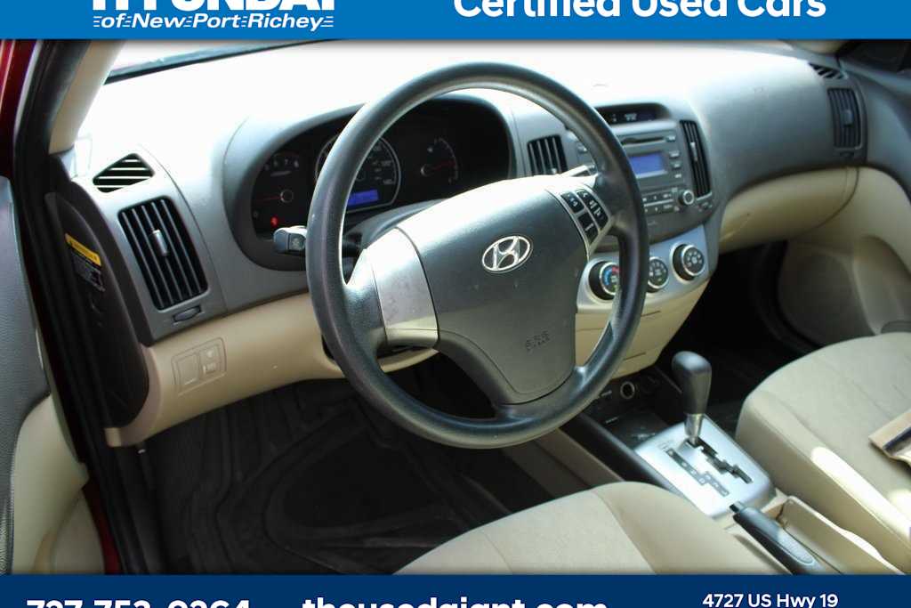 Thumbnail: 2010 Hyundai Elantra - 6