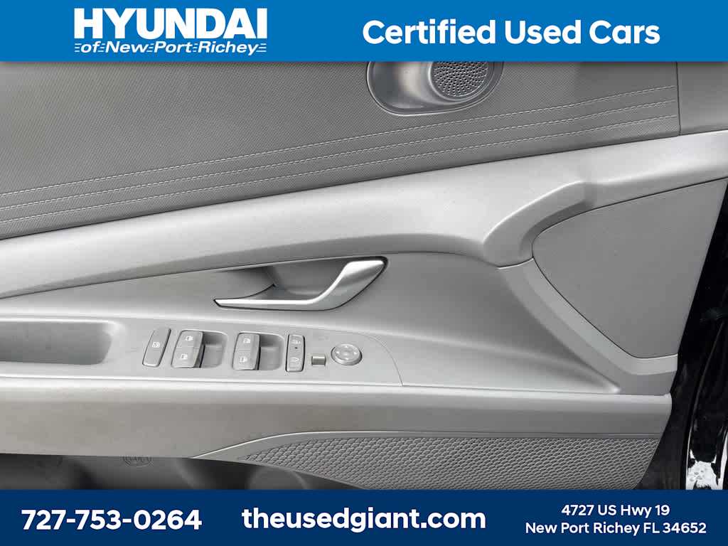 Thumbnail: 2024 Hyundai Elantra - 8