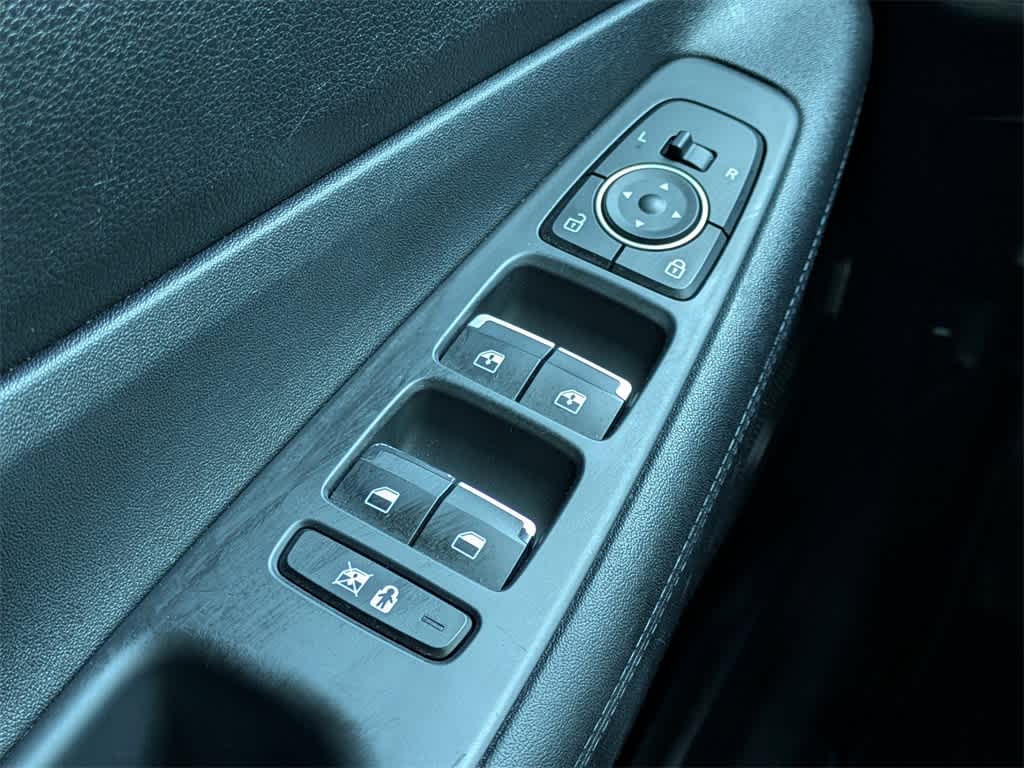 Thumbnail: 2019 Hyundai Santa Fe - 28