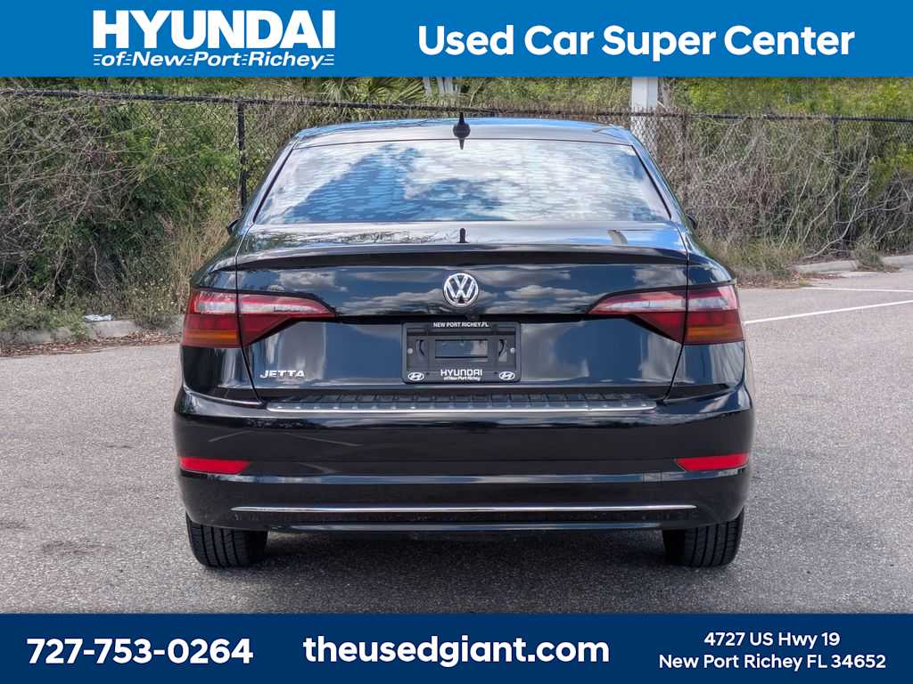 Thumbnail: 2019 Volkswagen Jetta - 4