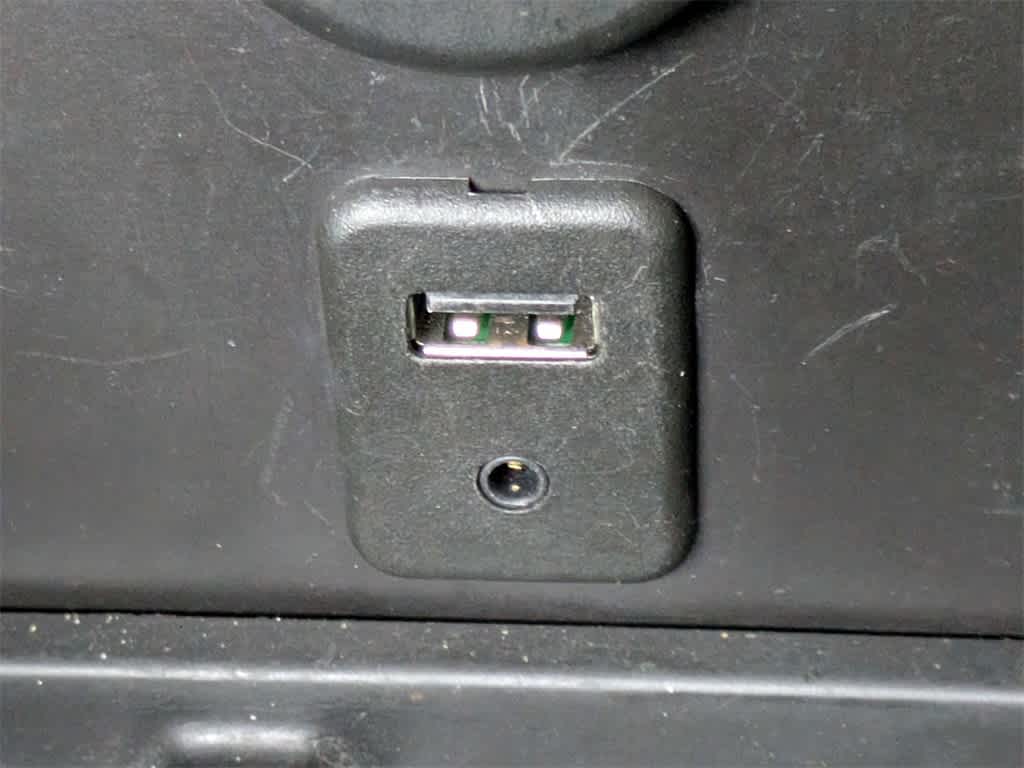 Thumbnail: 2010 Chevrolet Camaro - 26