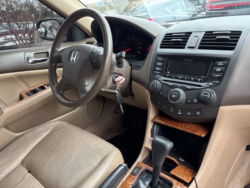 Thumbnail: 2005 Honda Accord - 5