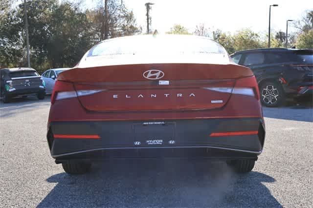 Thumbnail: 2024 Hyundai Elantra - 3