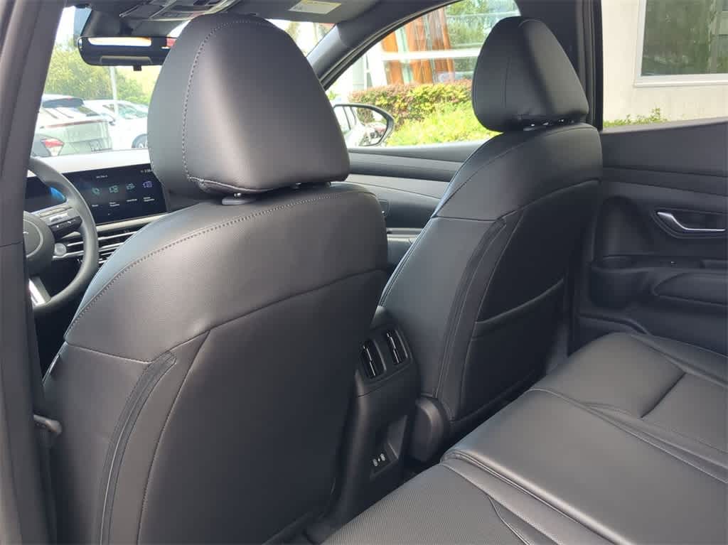 Thumbnail: 2026 Hyundai Santa Cruz - 18