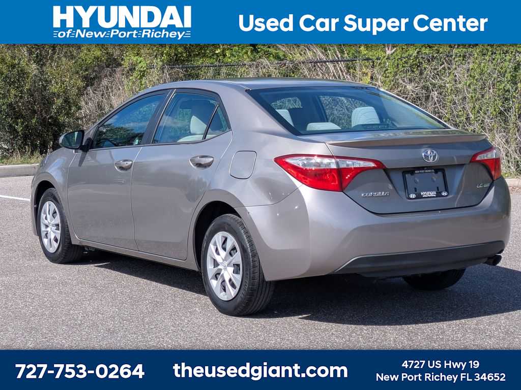 Thumbnail: 2015 Toyota Corolla - 3