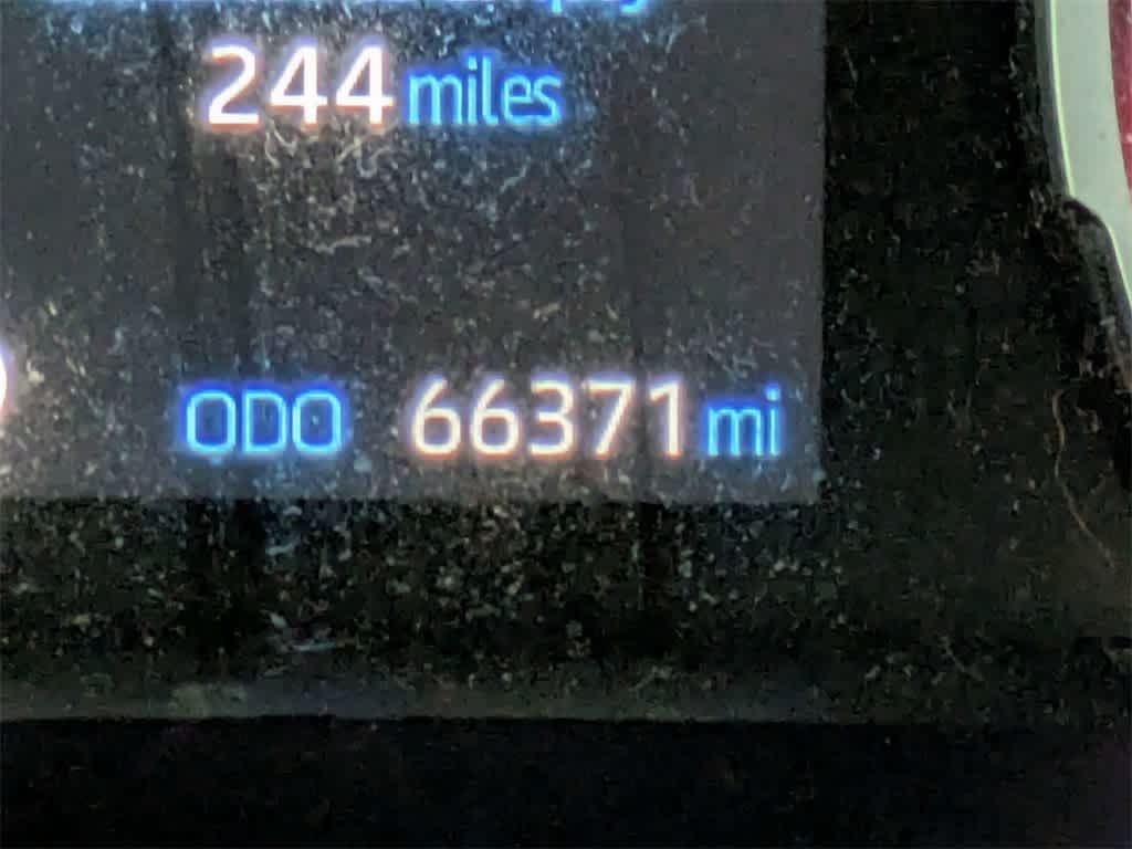 Thumbnail: 2022 Toyota RAV4 - 41