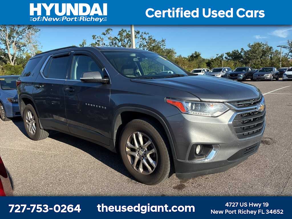 Thumbnail: 2019 Chevrolet Traverse - 4