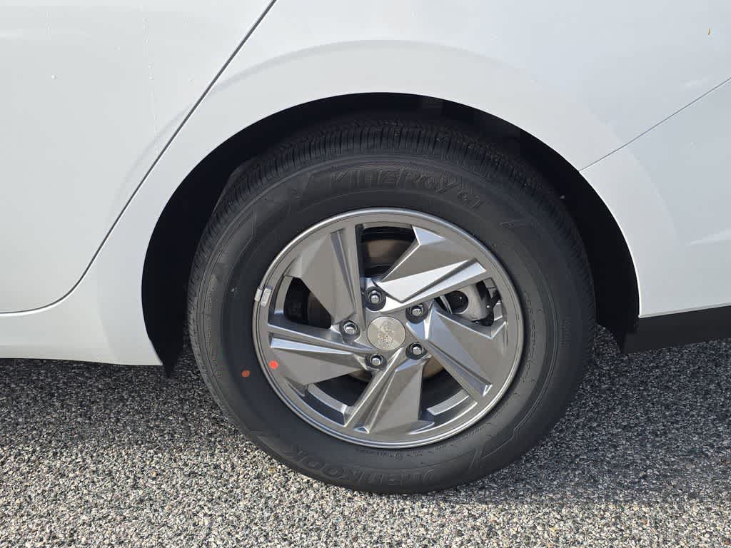 Thumbnail: 2026 Hyundai Elantra - 14