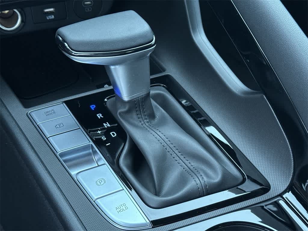 Thumbnail: 2025 Hyundai Elantra - 32