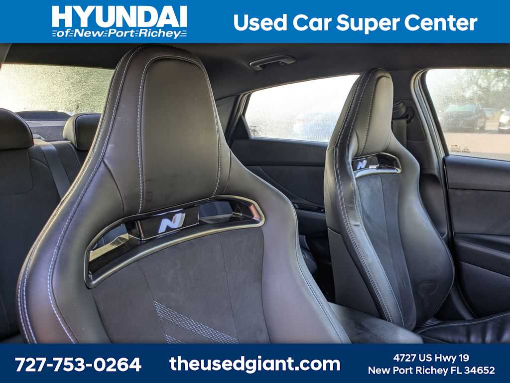 Thumbnail: 2022 Hyundai Elantra - 6