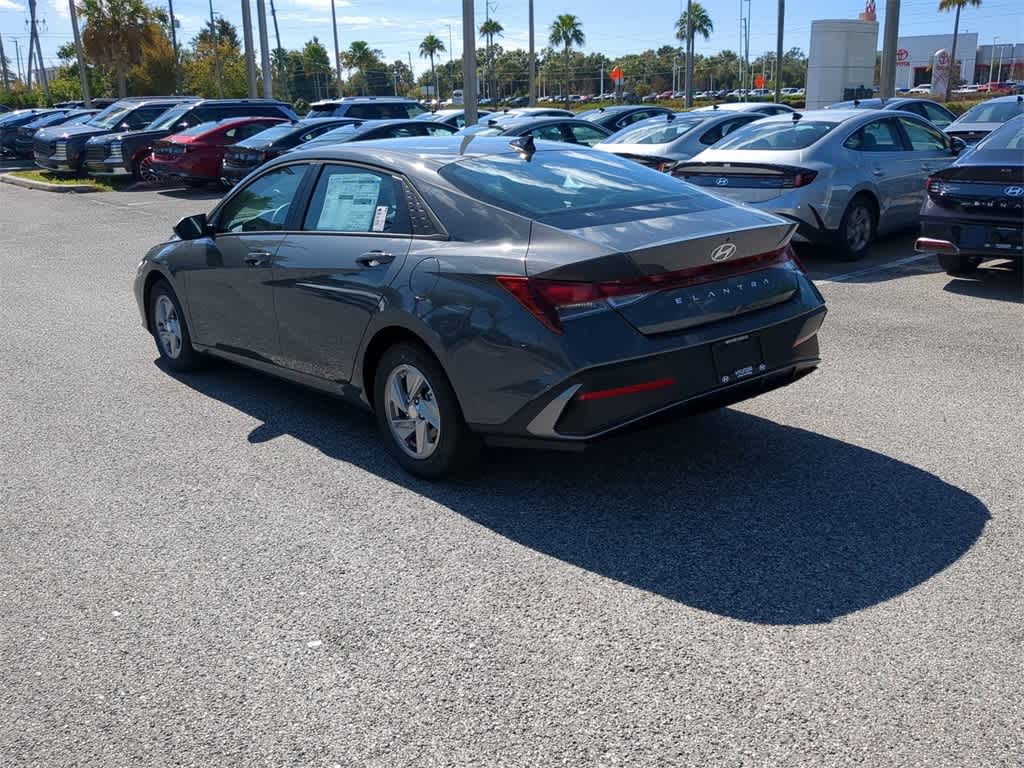 Thumbnail: 2026 Hyundai Elantra - 4