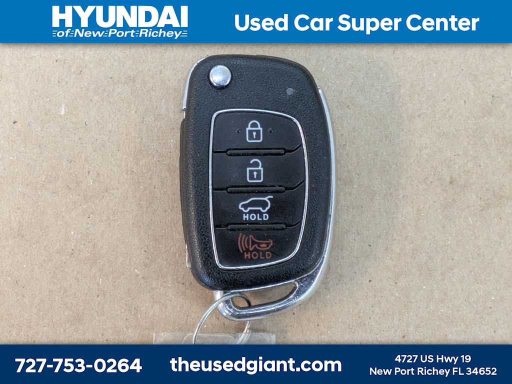 Thumbnail: 2018 Hyundai Santa Fe - 35