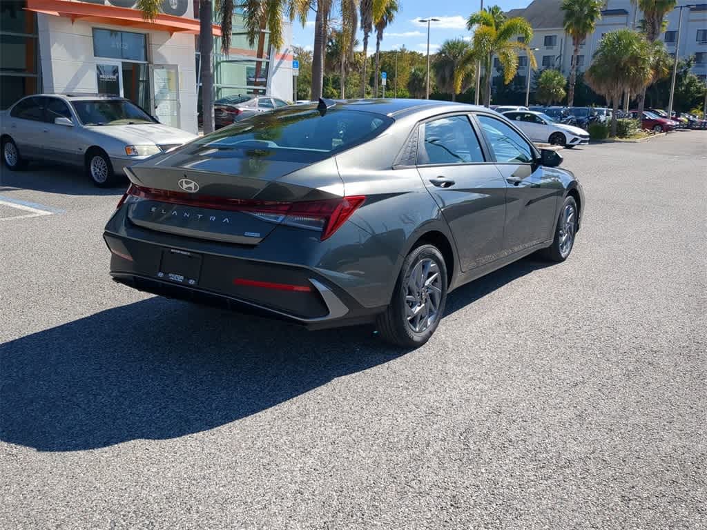 Thumbnail: 2026 Hyundai Elantra - 6