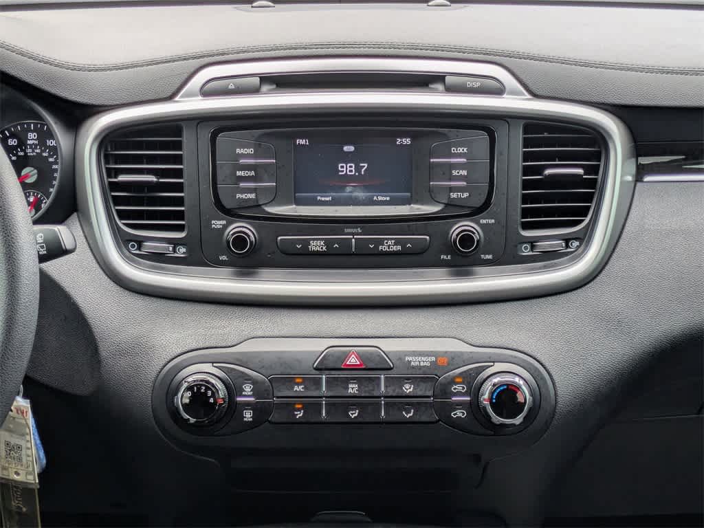 Thumbnail: 2017 Kia Sorento - 21