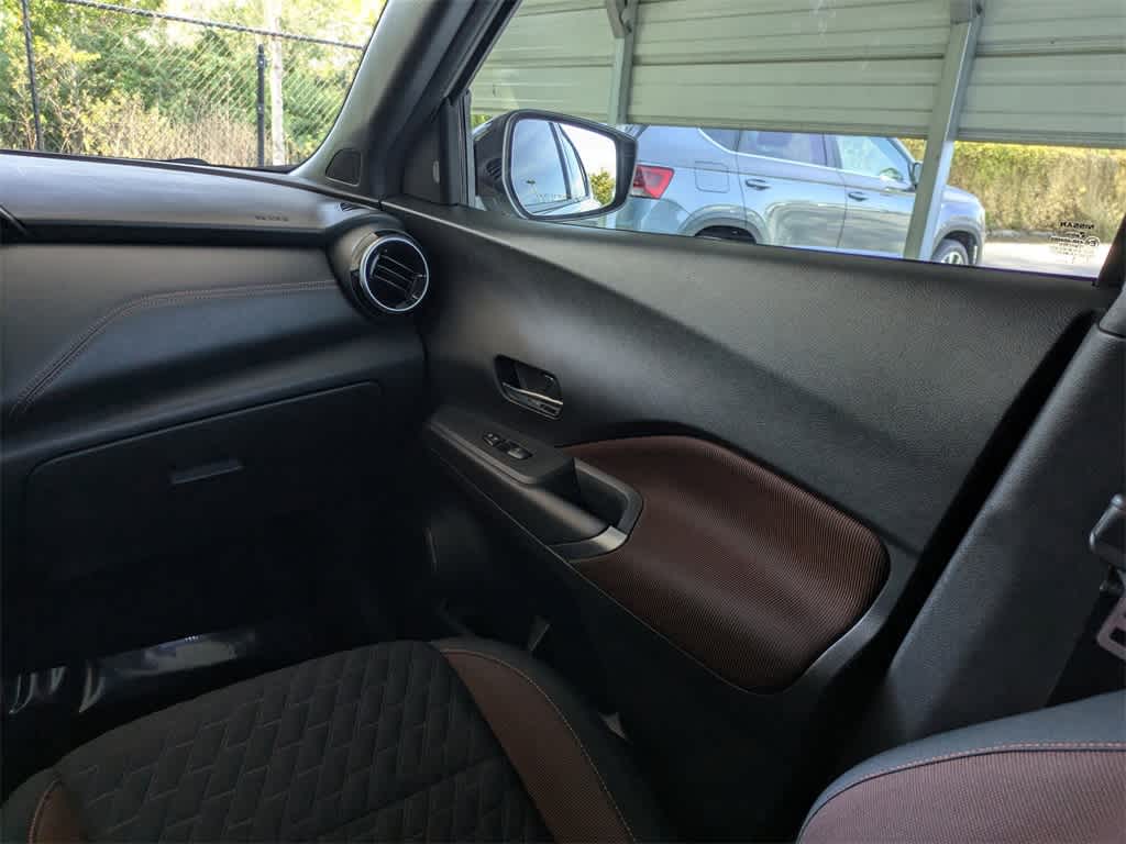 Thumbnail: 2021 Nissan Kicks - 18