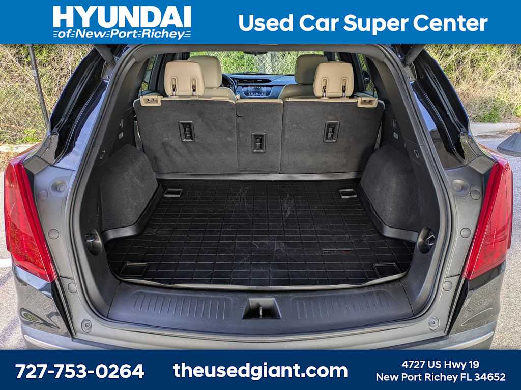 Thumbnail: 2017 Cadillac XT5 - 12