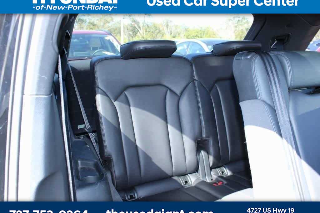 Thumbnail: 2019 Audi Q7 - 11