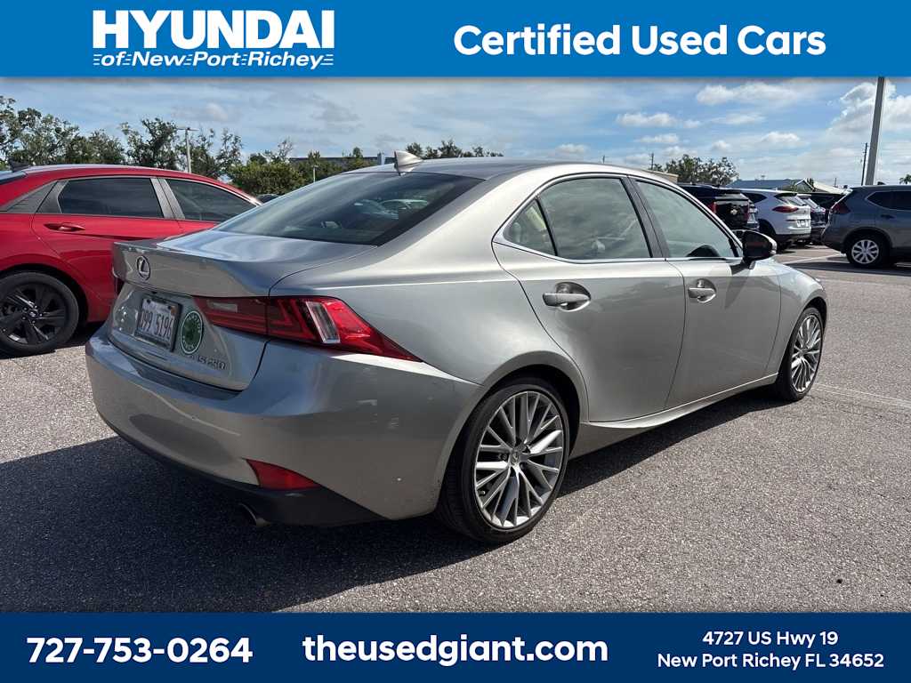 Thumbnail: 2015 Lexus IS - 3