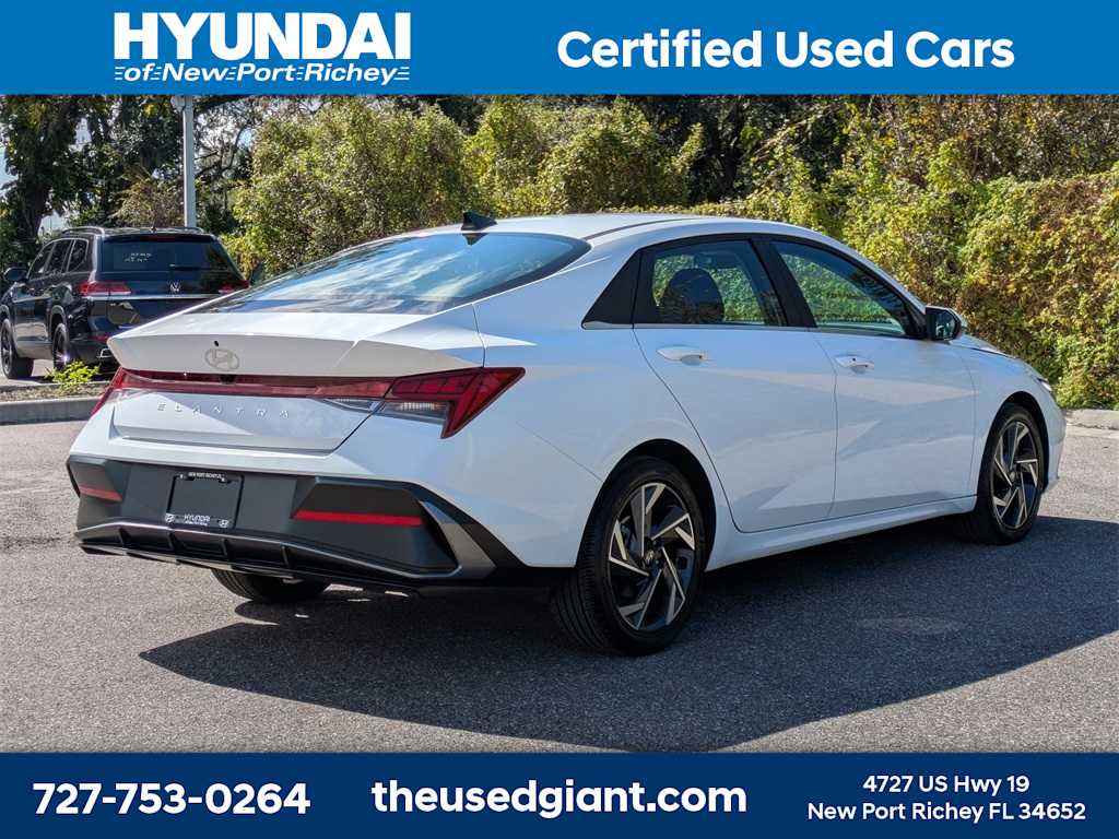 Thumbnail: 2024 Hyundai Elantra - 5