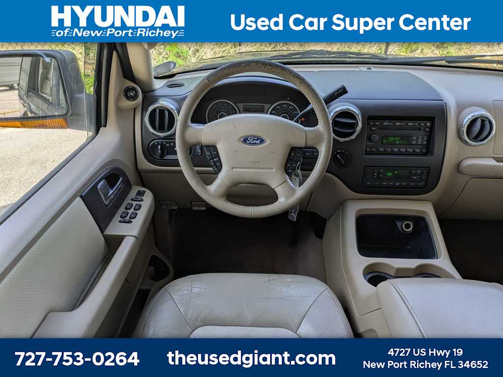 Thumbnail: 2005 Ford Expedition - 21