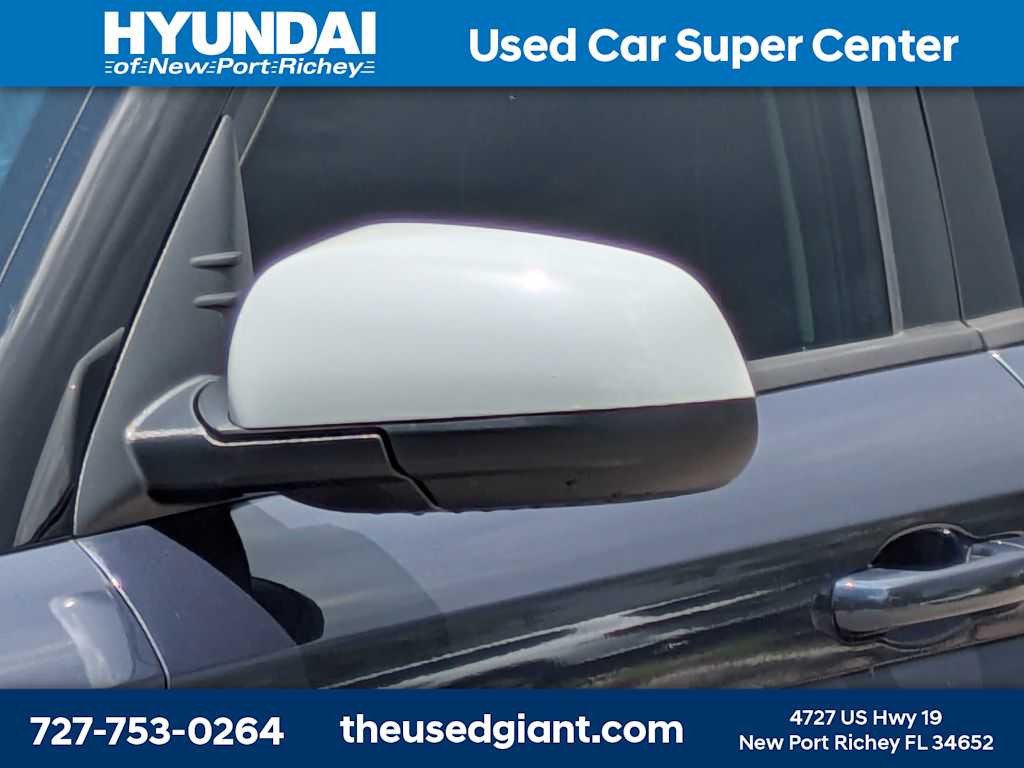 Thumbnail: 2023 Hyundai Venue - 11