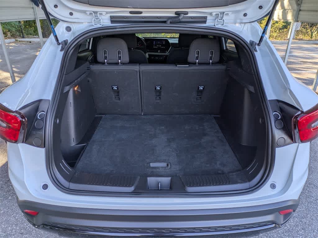 Thumbnail: 2024 Chevrolet Trax - 12