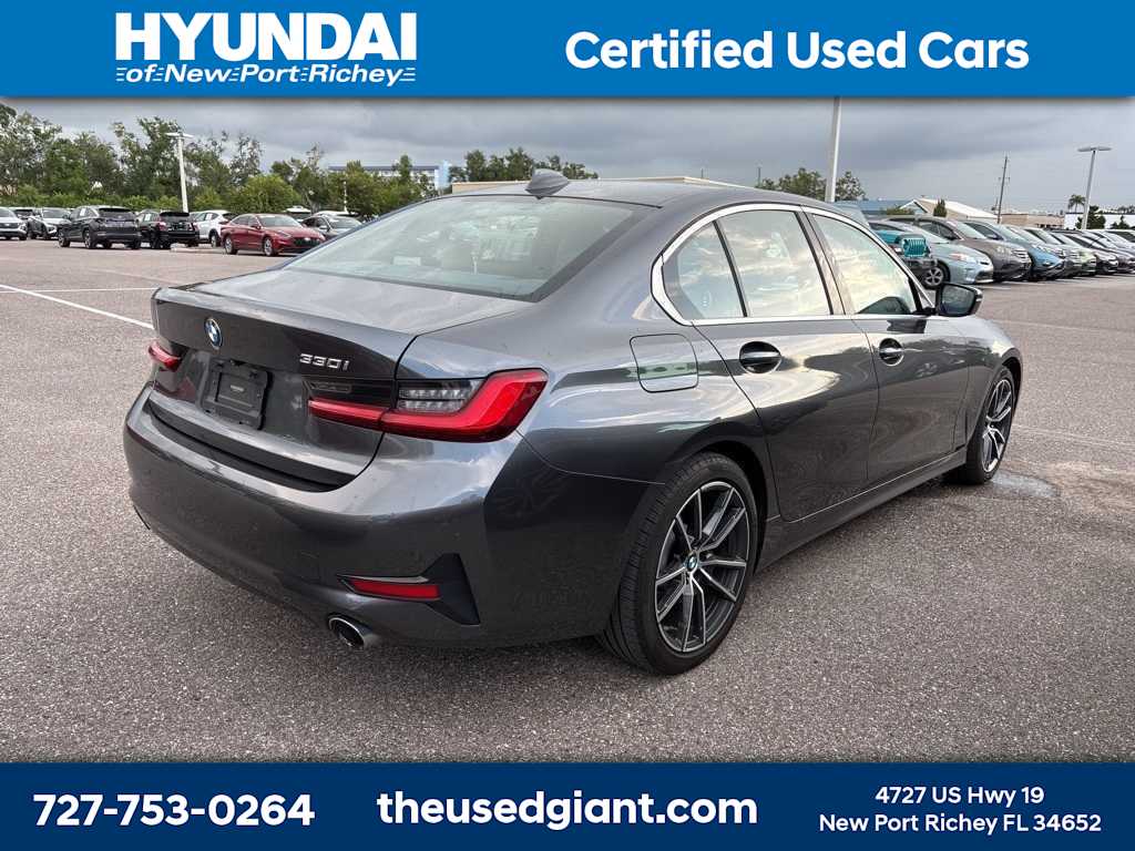 Thumbnail: 2019 BMW 3 Series - 3