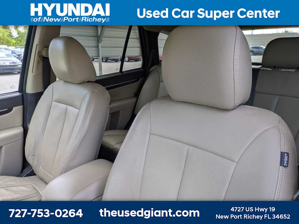 Thumbnail: 2010 Hyundai Santa Fe - 7