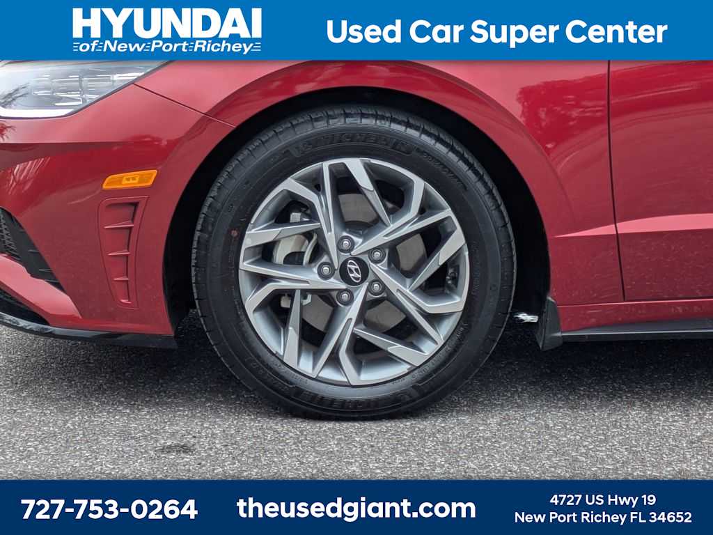 Thumbnail: 2023 Hyundai Sonata - 10