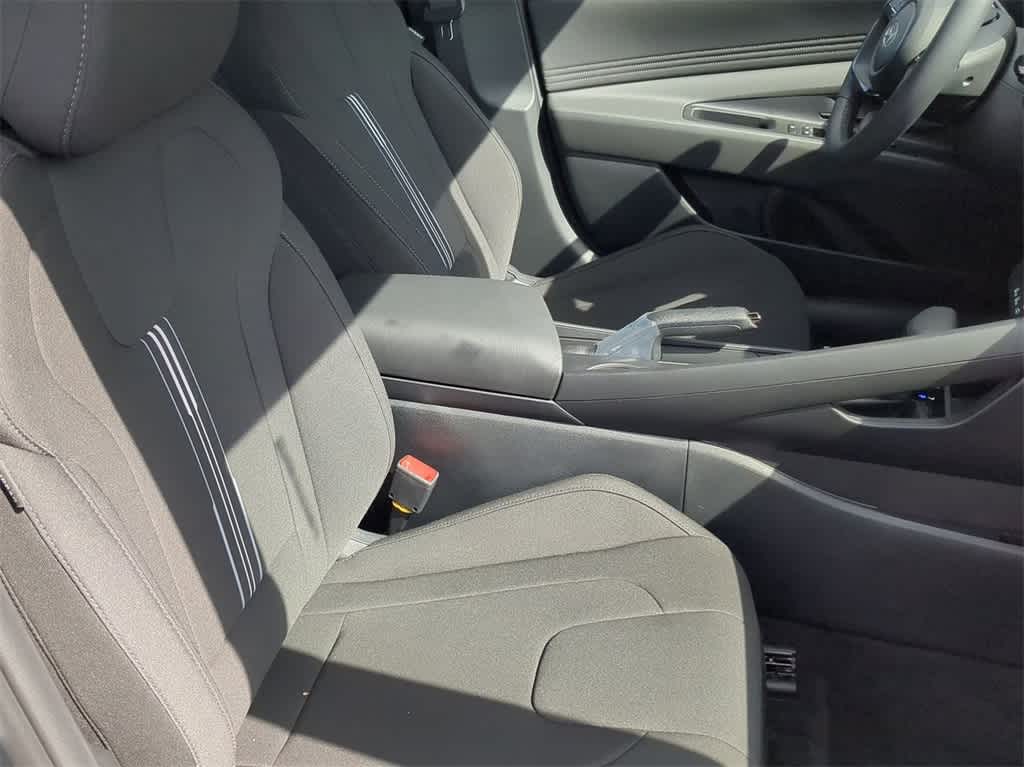 Thumbnail: 2026 Hyundai Elantra - 21