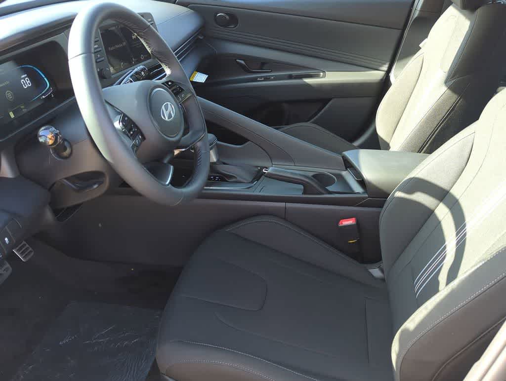 Thumbnail: 2026 Hyundai Elantra - 16