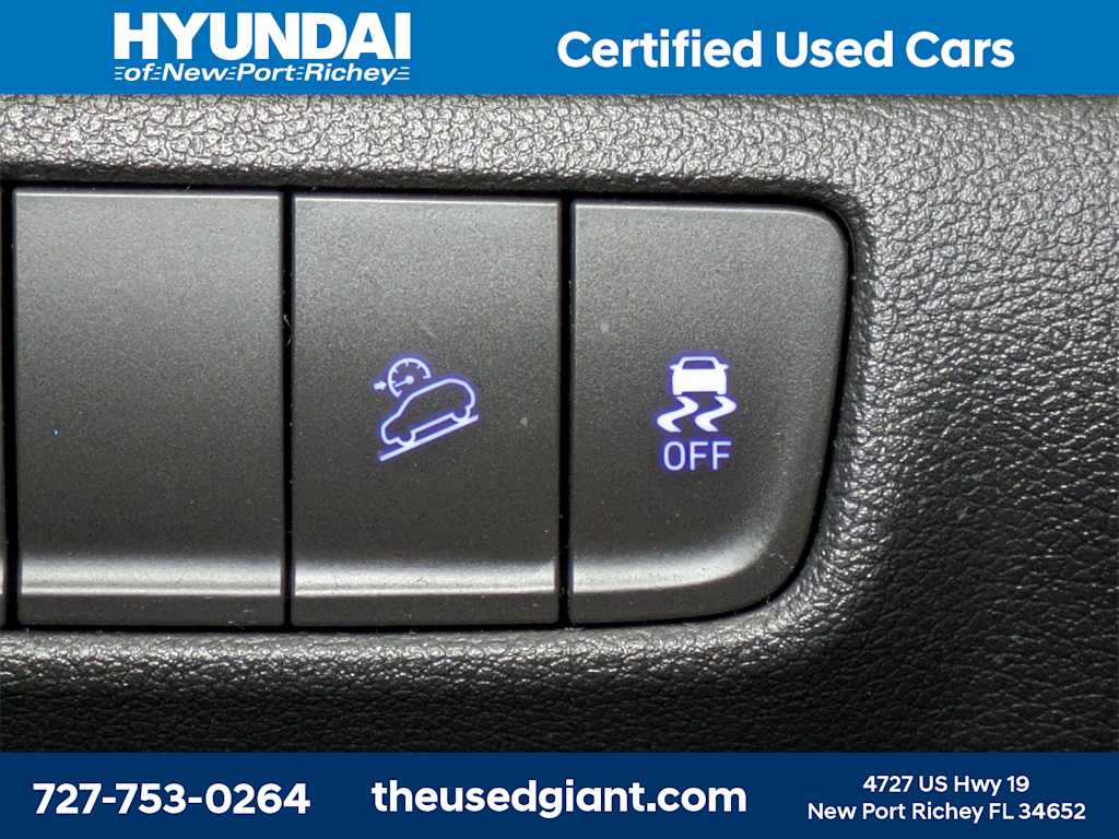 Thumbnail: 2022 Hyundai Kona - 24