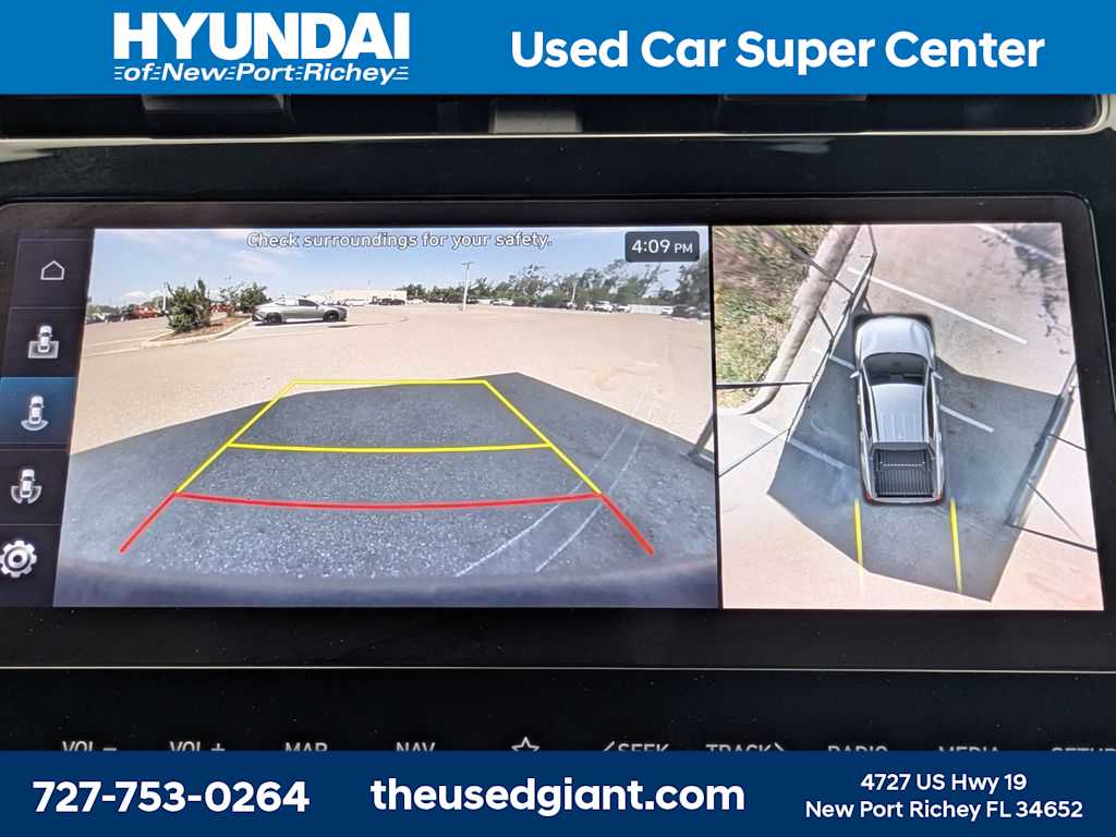 Thumbnail: 2023 Hyundai Santa Cruz - 25