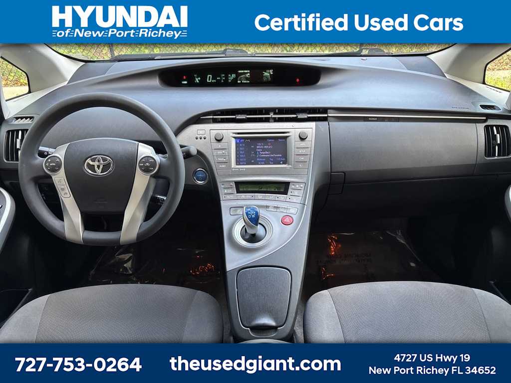 Thumbnail: 2015 Toyota Prius - 13