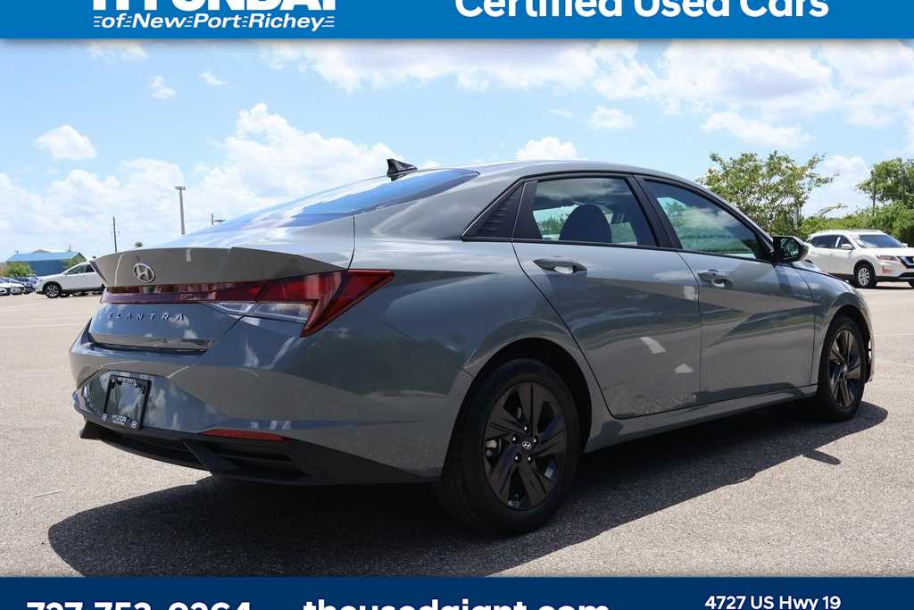 2023 Hyundai Elantra SEL 5