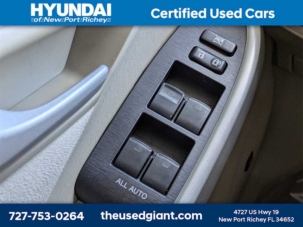 Thumbnail: 2010 Toyota Prius - 22