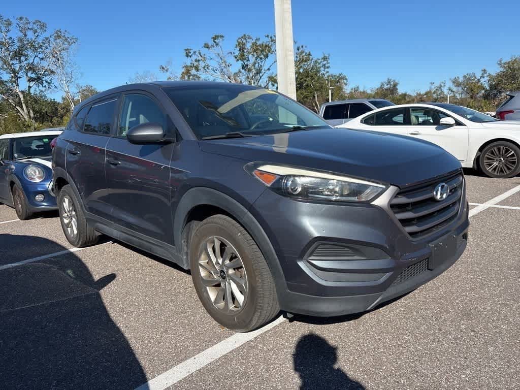 Thumbnail: 2016 Hyundai Tucson - 4