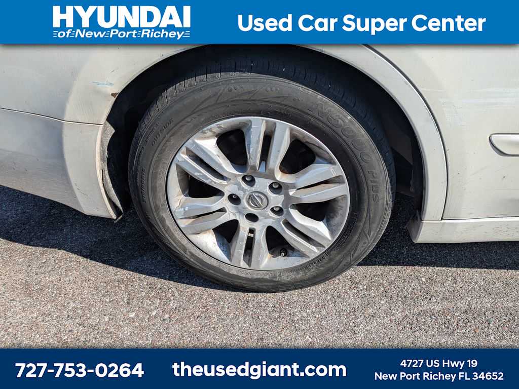 Thumbnail: 2010 Nissan Altima - 6