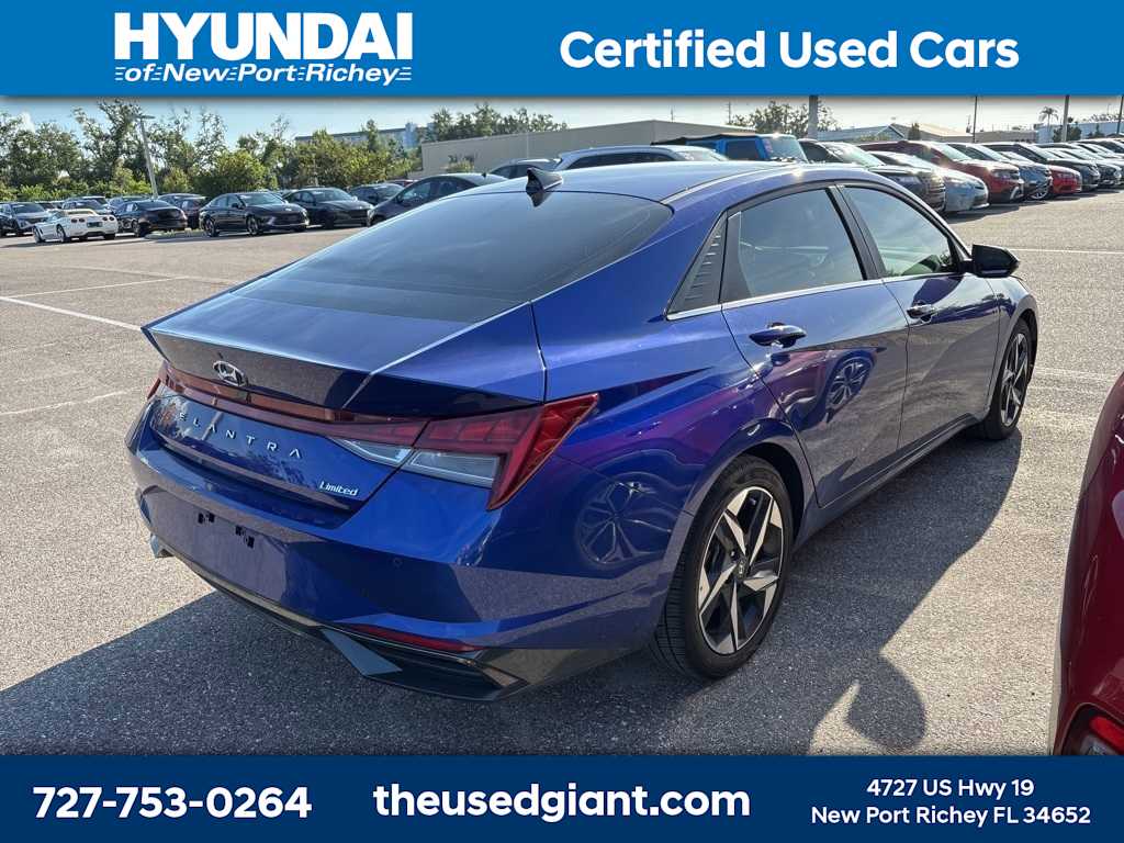 Thumbnail: 2023 Hyundai Elantra - 3