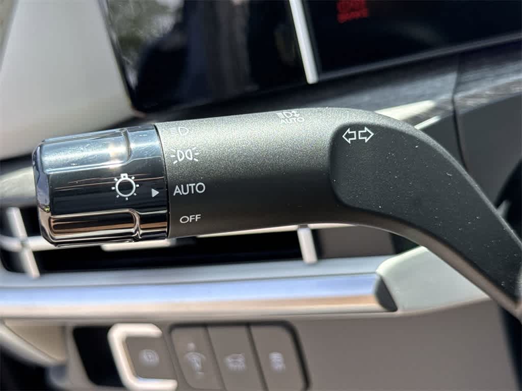 Thumbnail: 2025 Hyundai Santa Fe - 28