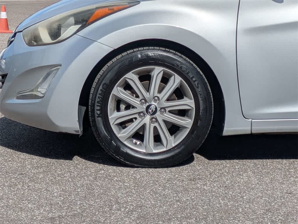 Thumbnail: 2014 Hyundai Elantra - 10