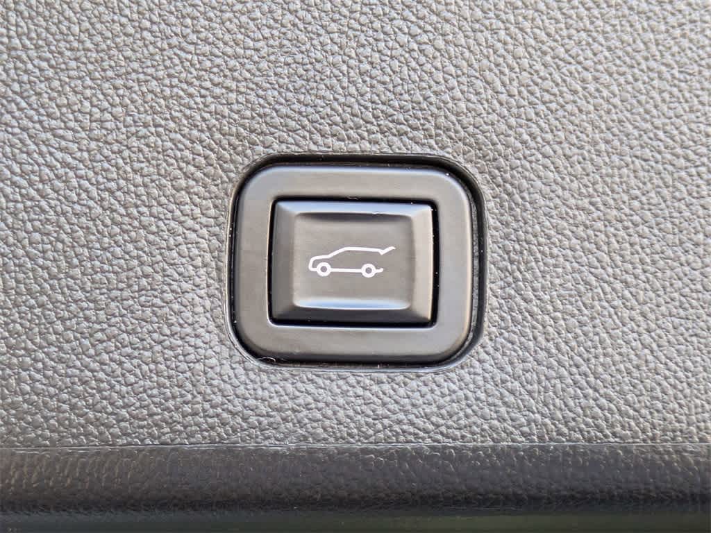 Thumbnail: 2015 Cadillac SRX - 13