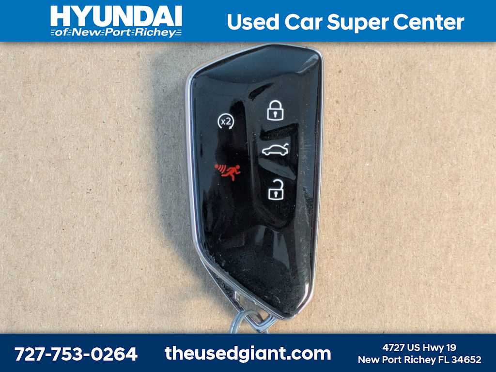 Thumbnail: 2025 Volkswagen Tiguan - 43