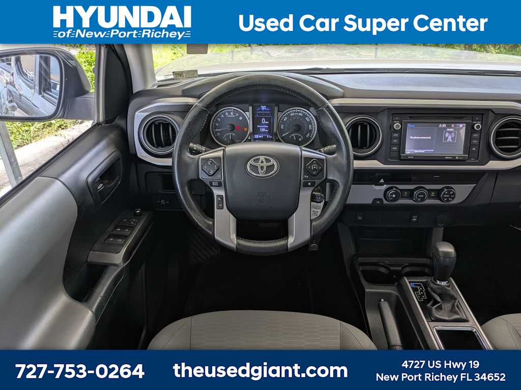 Thumbnail: 2017 Toyota Tacoma - 18