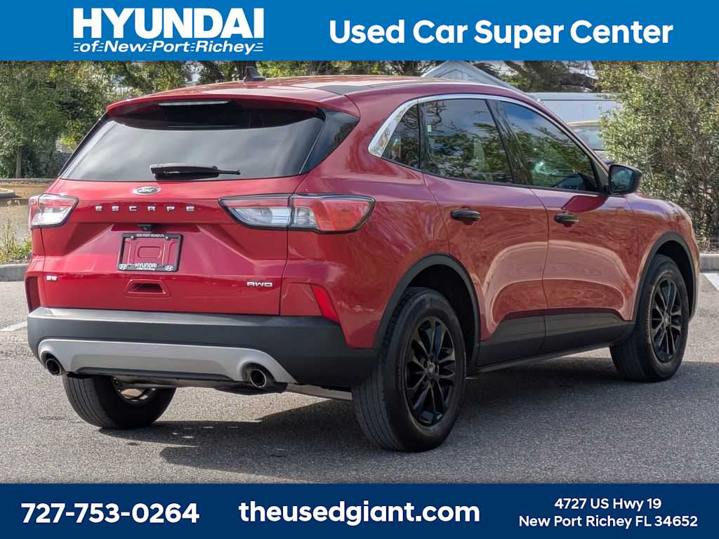 Thumbnail: 2021 Ford Escape - 5