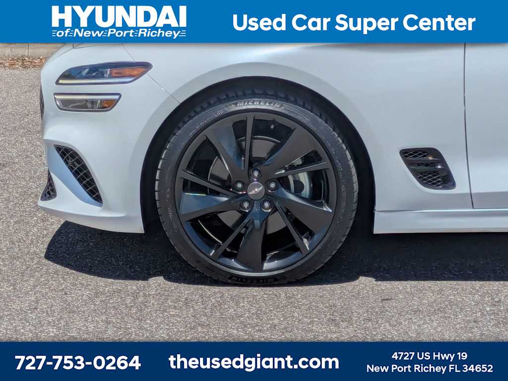 Thumbnail: 2023 Genesis G70 - 10