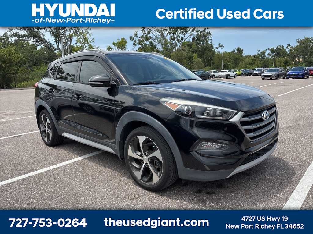 Thumbnail: 2017 Hyundai Tucson - 4